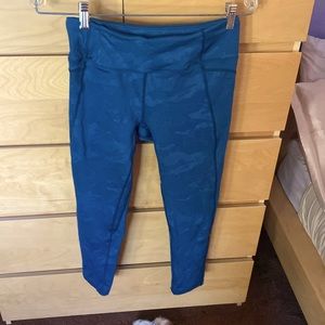 Virus workout leggings